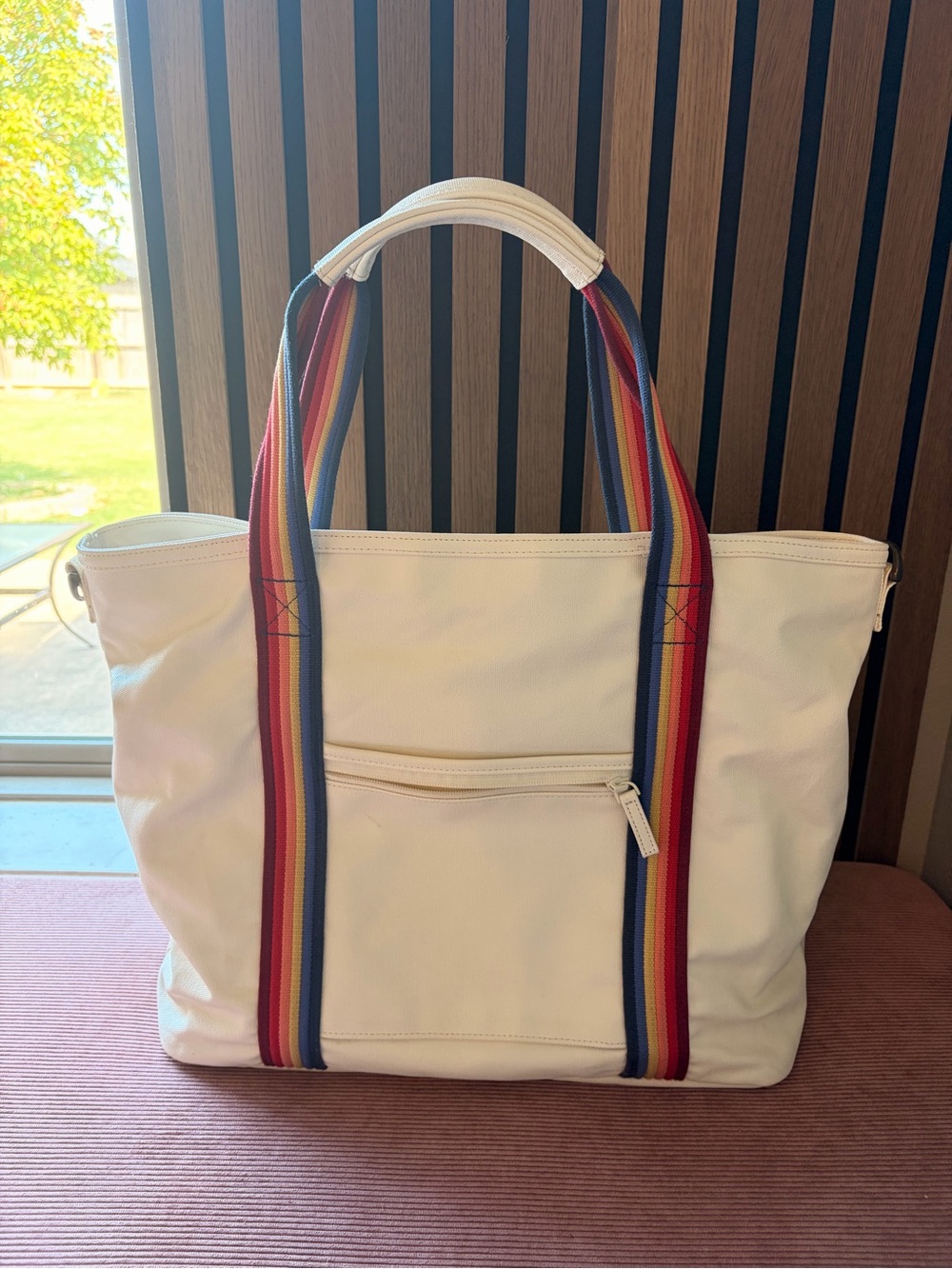 Marine Layer waxed canvas tote. With shoulder strap and full zip. 18x15”